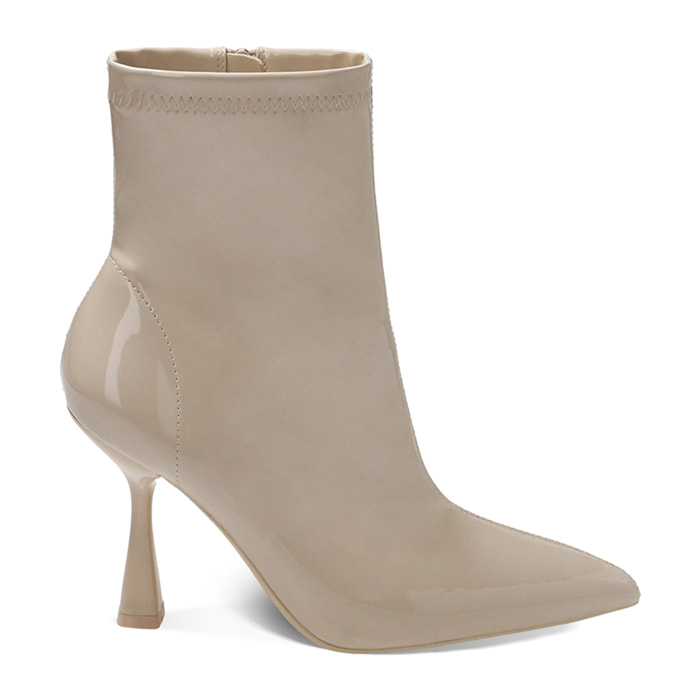 Stivaletti panna in vernice, tacco 9,5 cm