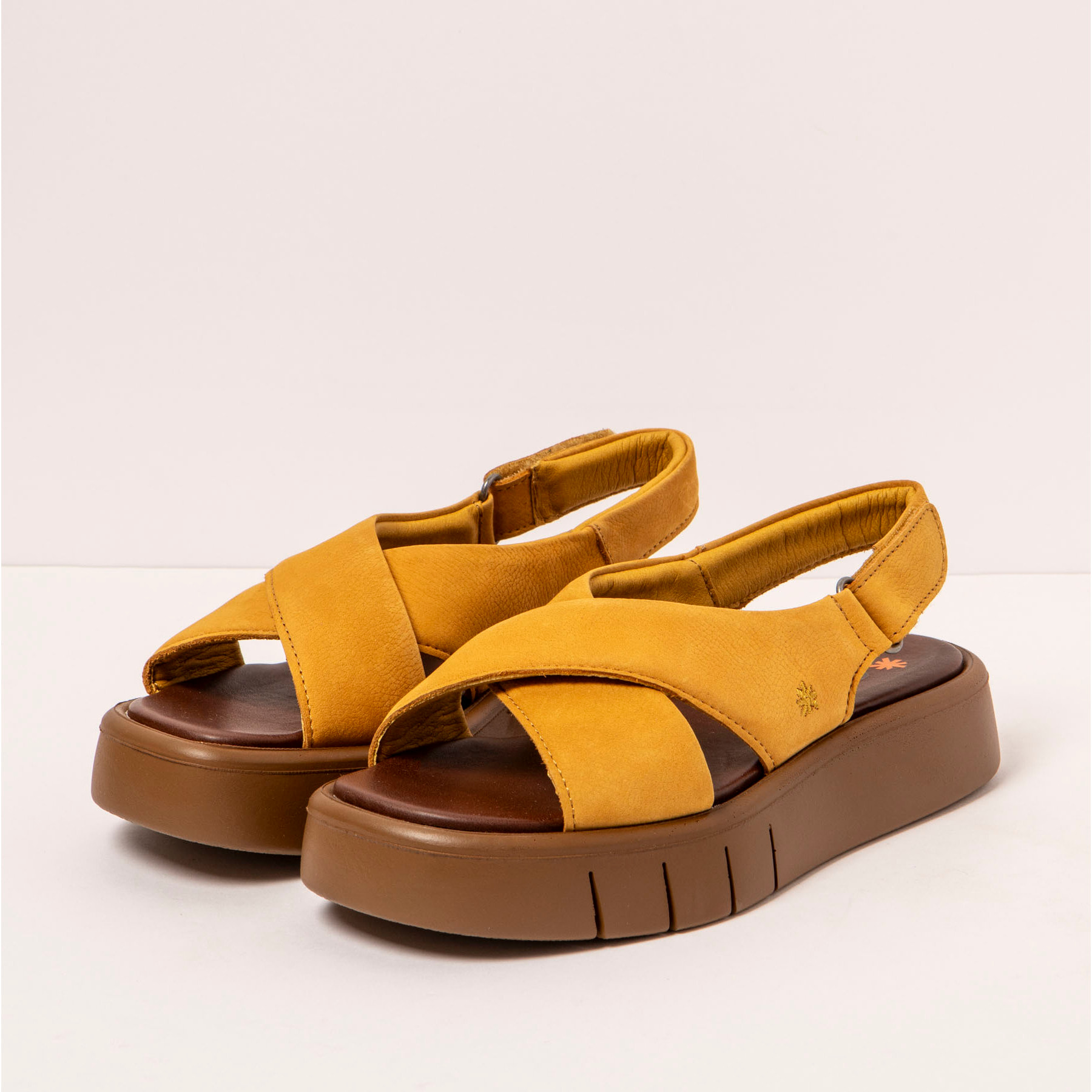 Sandalias 1855 NOBUCK HONEY/ MALAGA color Honey