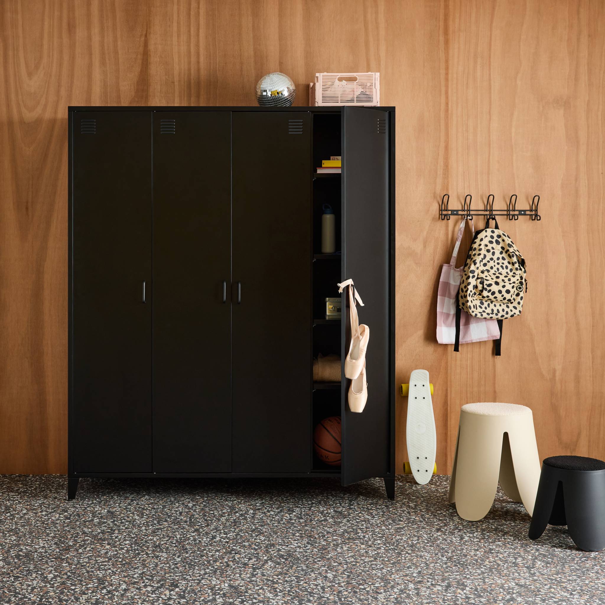 Armoire chambre dressing industriel métal 4 portes, 10 étagères, 1 penderie  SOHO