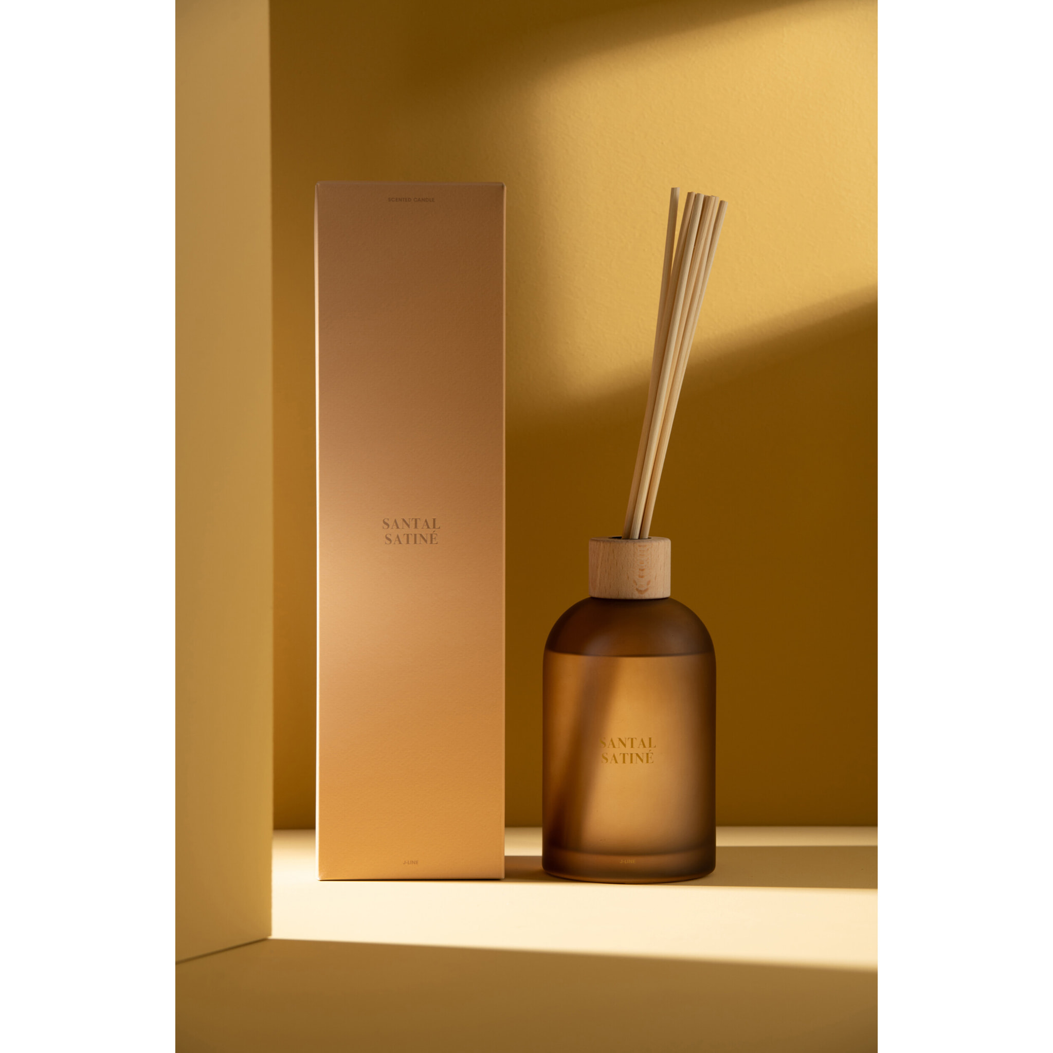 J-Line Bâtonnets parfumés Accords Essentiels - Santal Satiné - jaune - 550ml