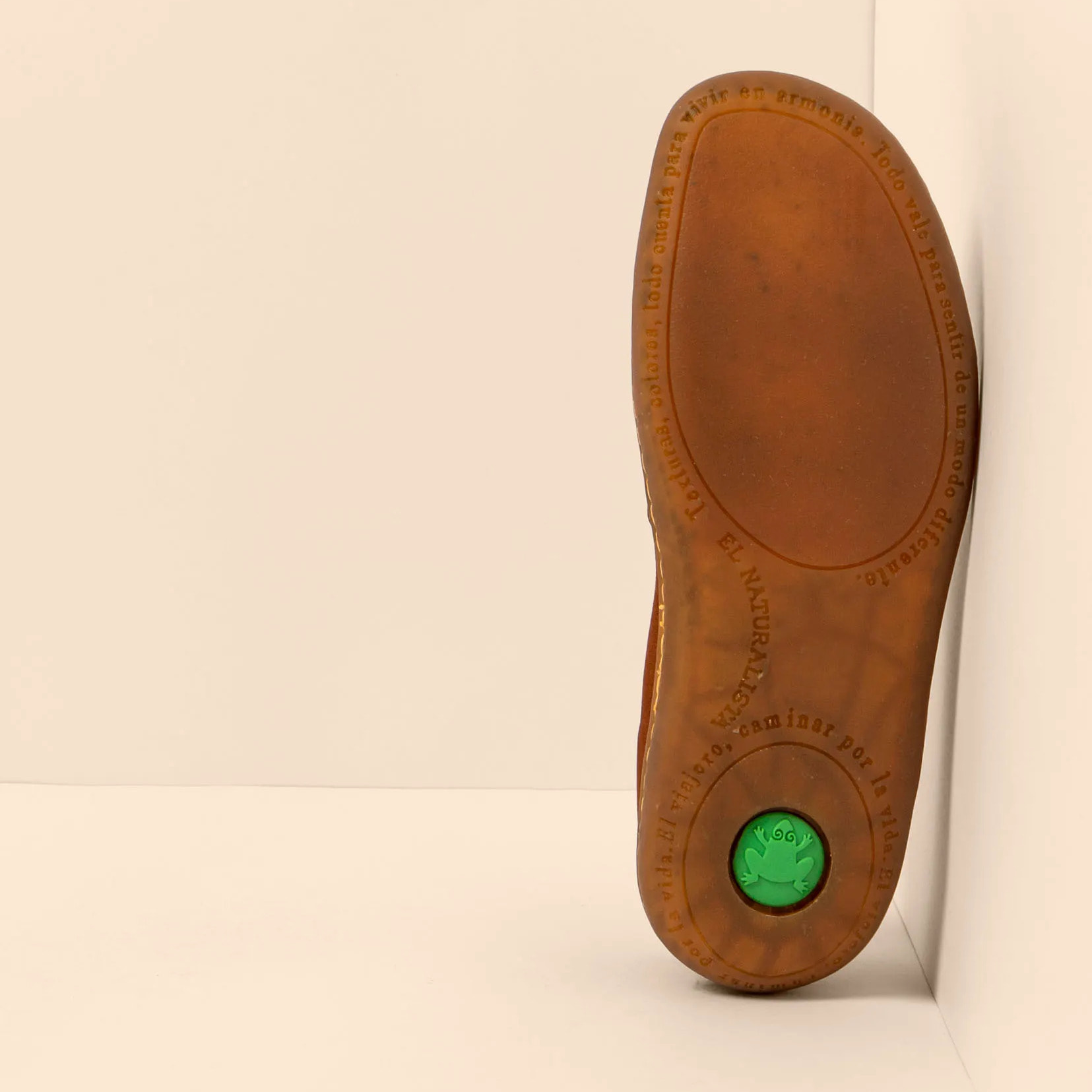 Zapatillas N296 NOBUCK LAVADO CUERO/EL VIAJERO color Cuero