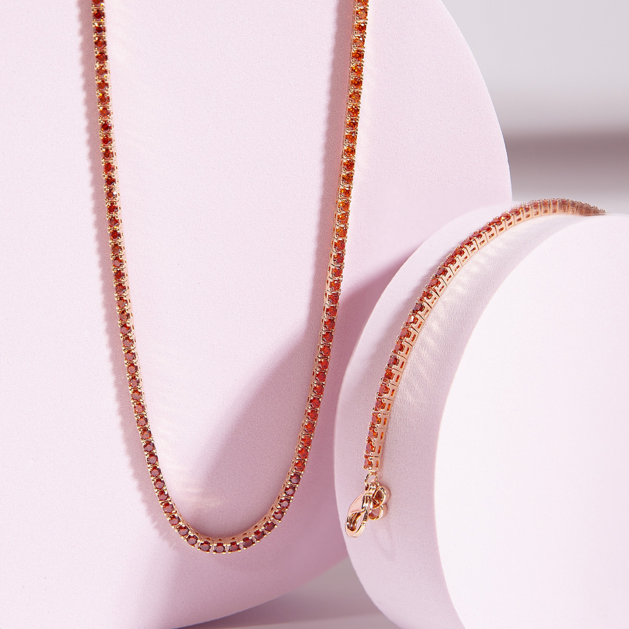 Set Collana e Bracciale Tennis con Cubic Zirconia Rosse Effetto Dégradé