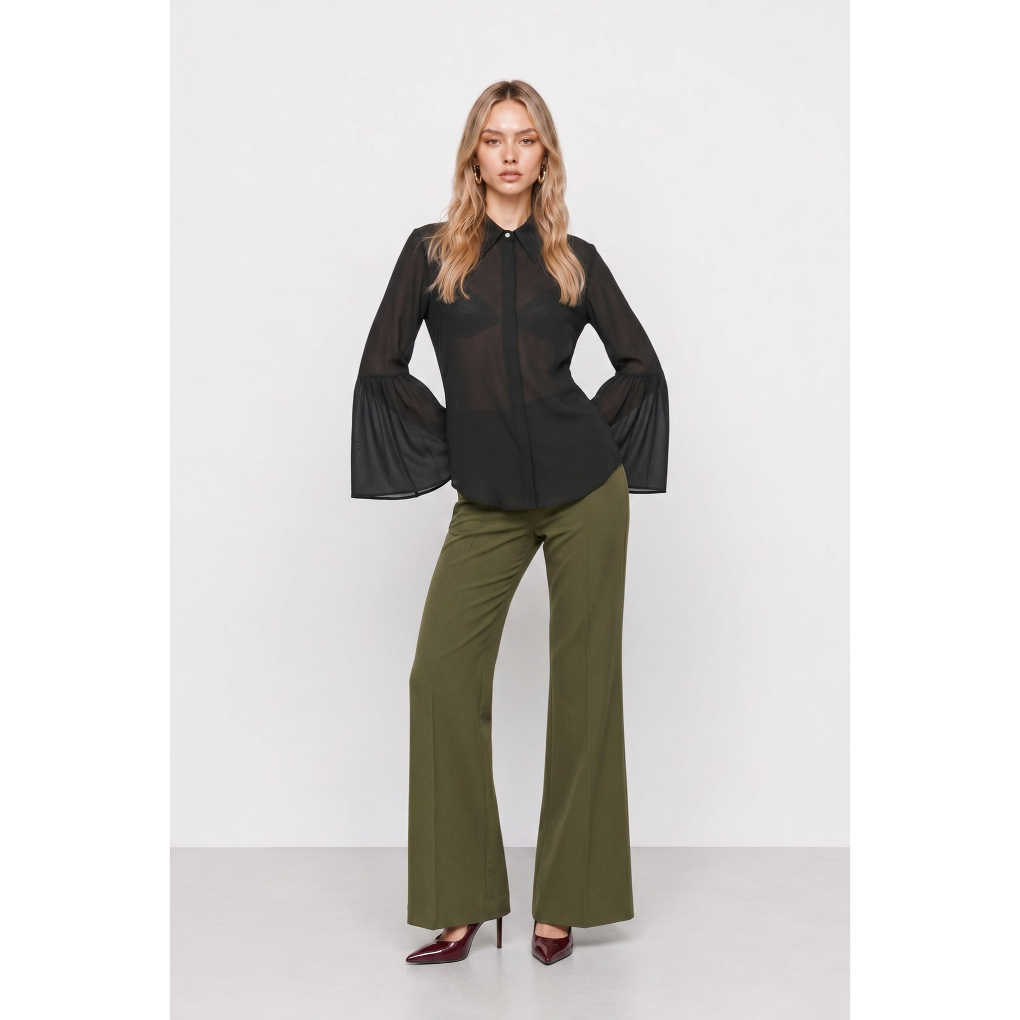 Kocca - Blusa semitrasparente in viscosa con maniche svasate Donna