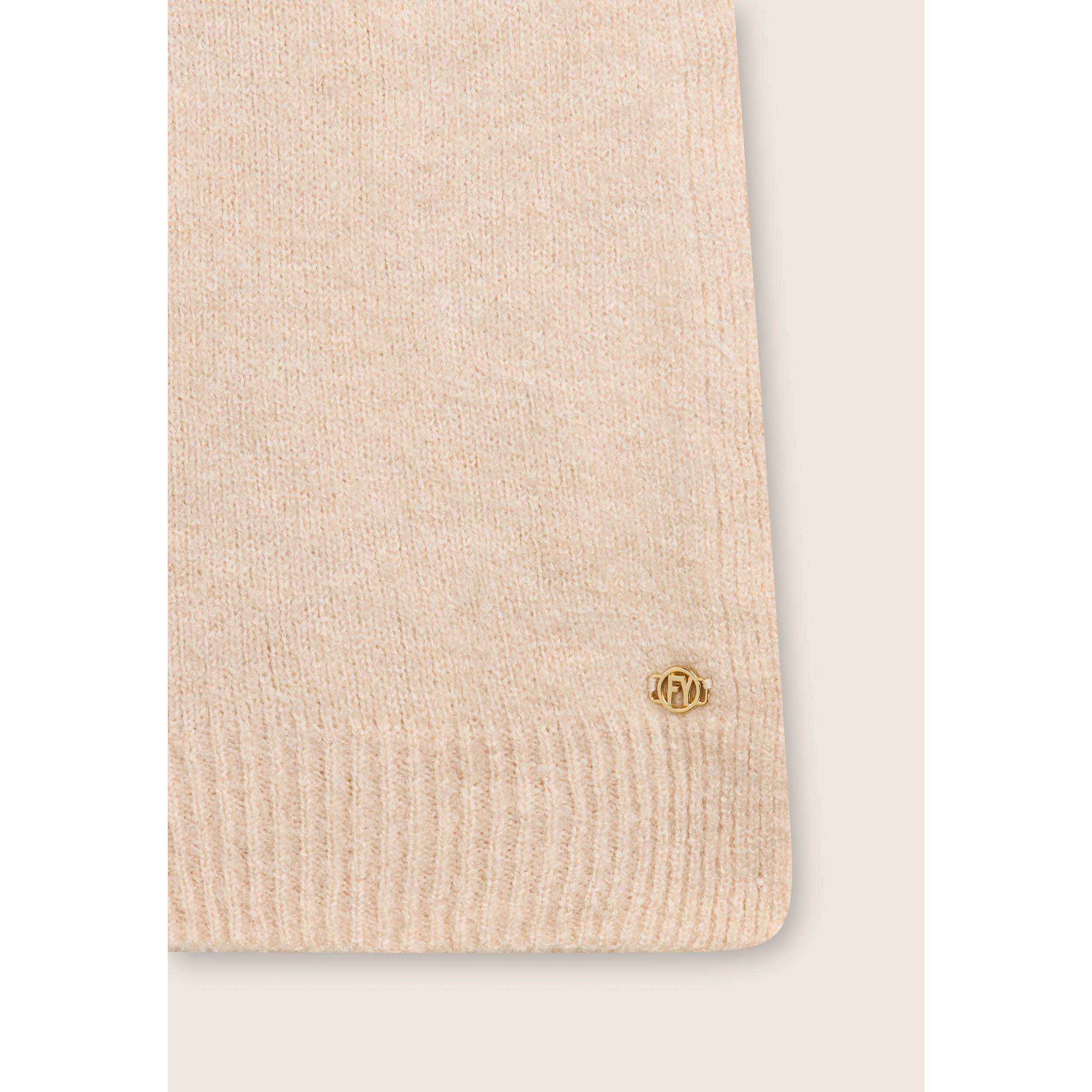 Sciarpa bouclé effetto lana con logo FY dorato