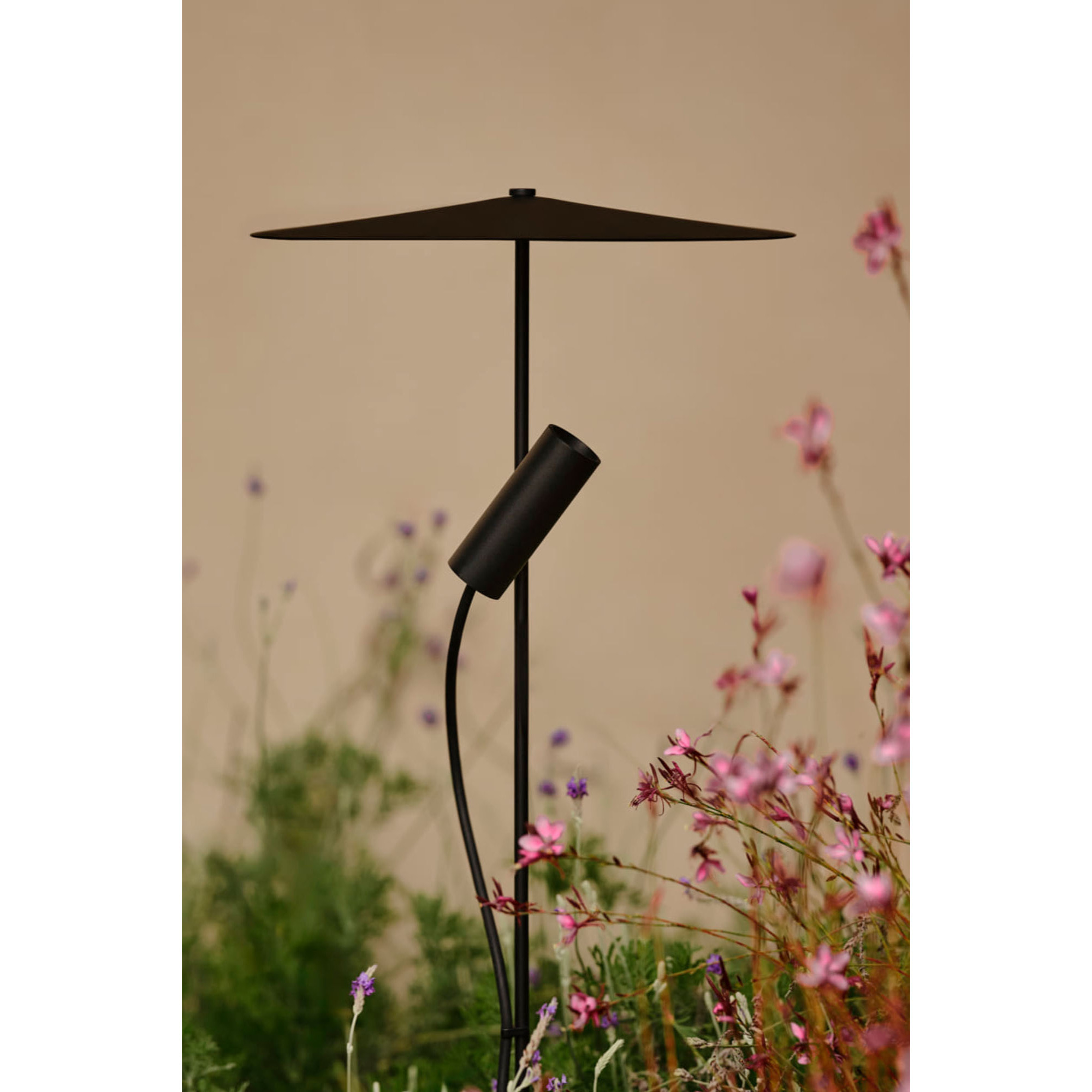 CLAP 1266 Lampe balise noire 2x6W 3000K 38º avec écran
