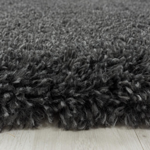 Tapis longs poils shaggy tissé motif uni TENI