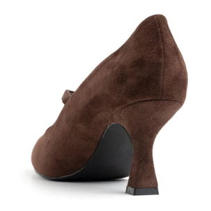 Decolleté a punta in velluto con cinturino - MARRONE