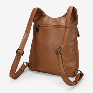 Mochila marrón con tachas