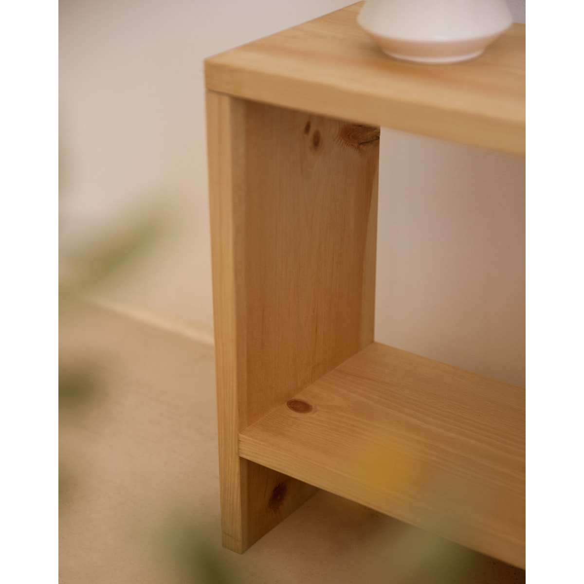 Table de chevet en bois massif ton chêne moyen 40x20cm Hauteur: 40 Longueur: 40 Largeur: 20