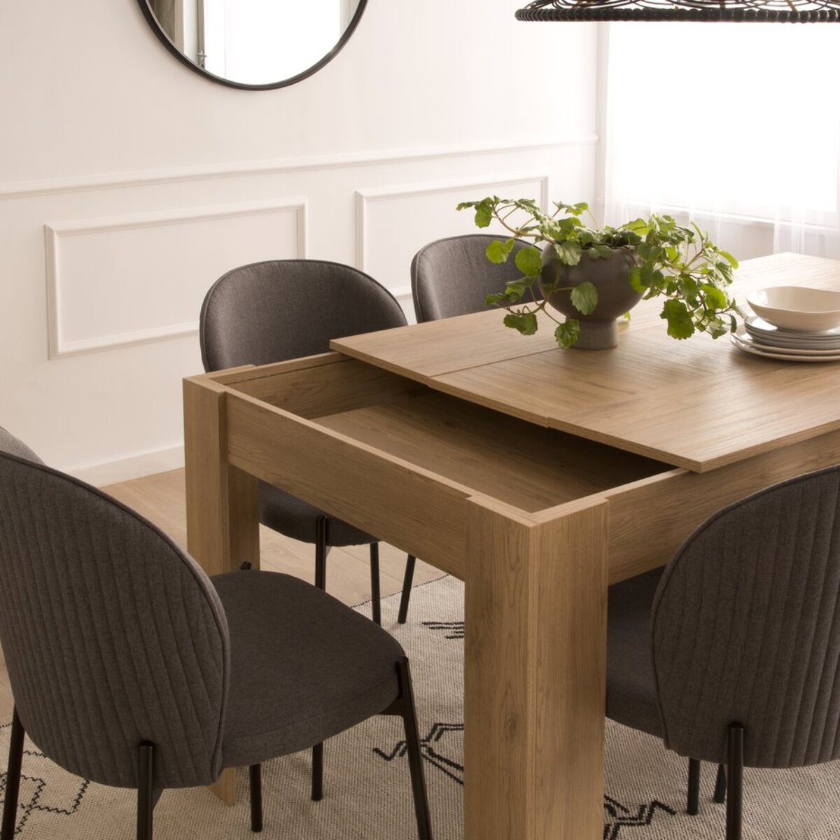 Table à manger extensible Selena -bois d'ingénierie, effet orme et orme blanchi-couleur noix naturelle 140 x 74 x 90 cm