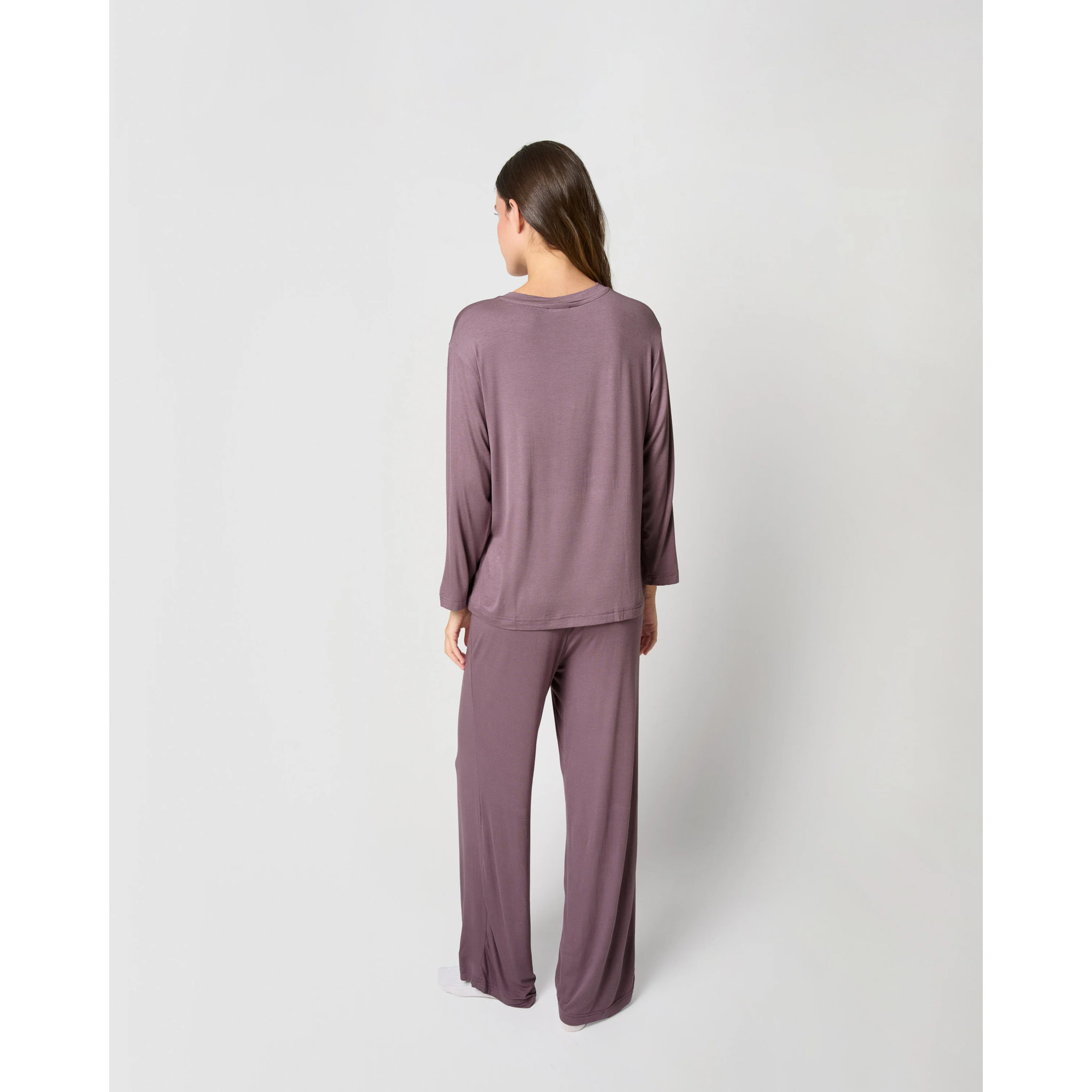 Pijama largo viscosa berenjena