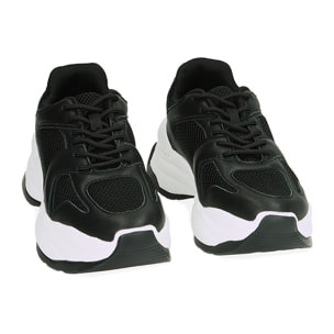 Sneakers nere