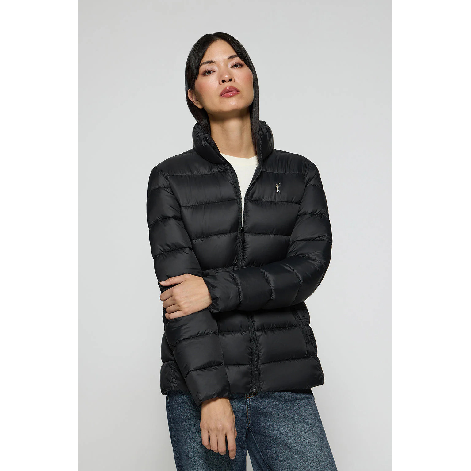 Chaqueta ultralight Susanne negra con bordado Rigby Go