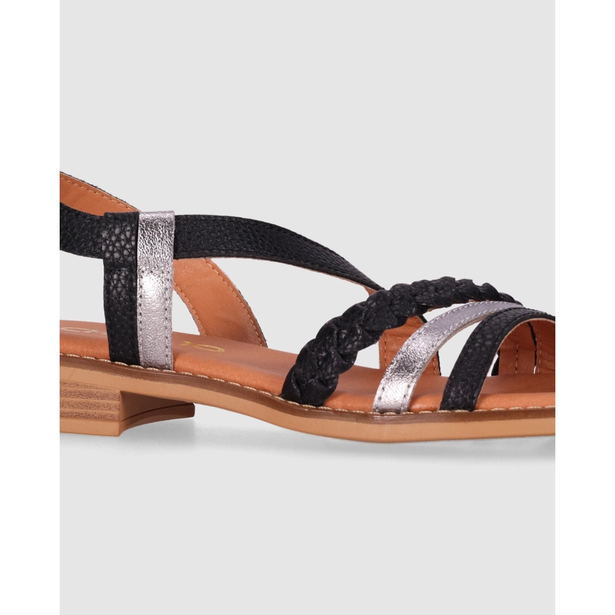 Sandalias de Piel - Negro - Tacón: 1 cm