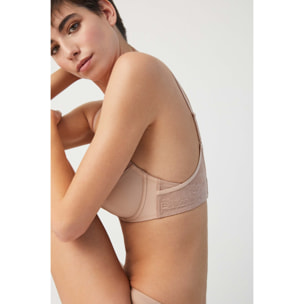 Reggiseno imbottito con ferretto in pizzo beige e schienale rinforzato, coppe C e D