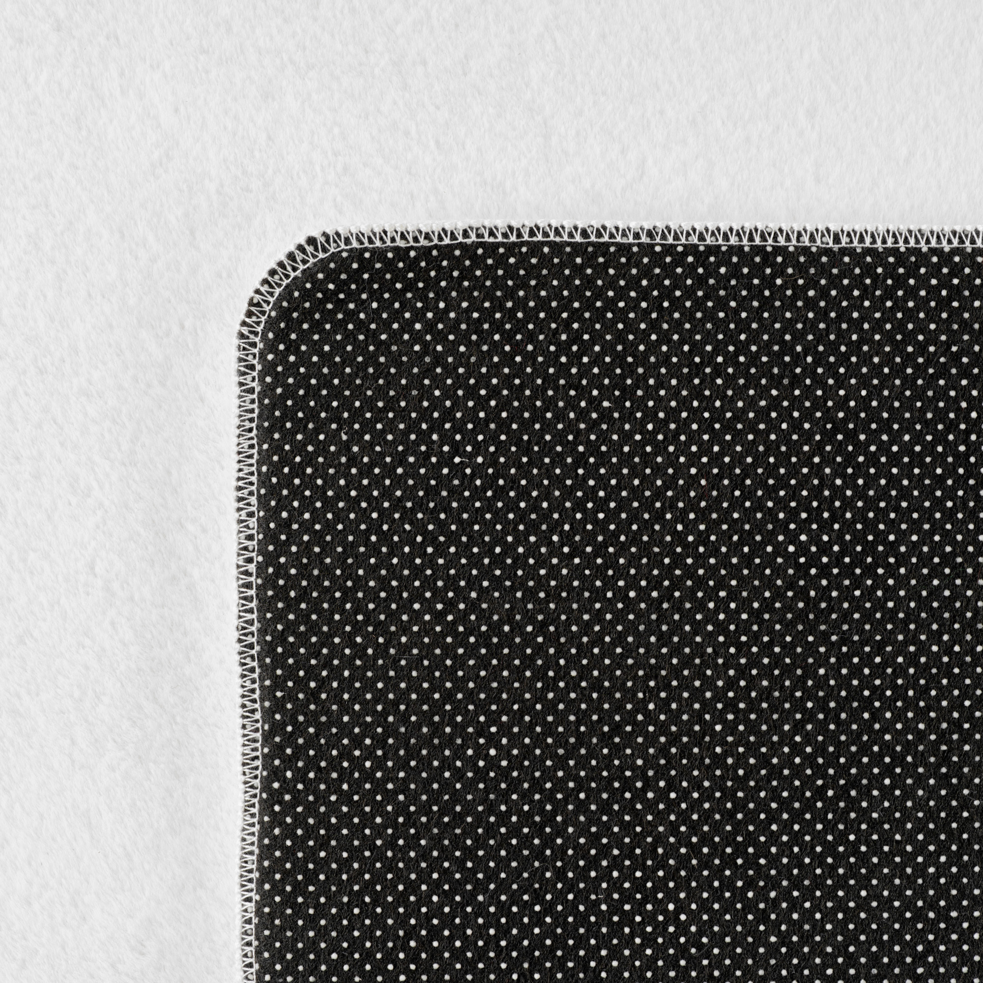 ALBA - Tapis doux blanc à poils courts