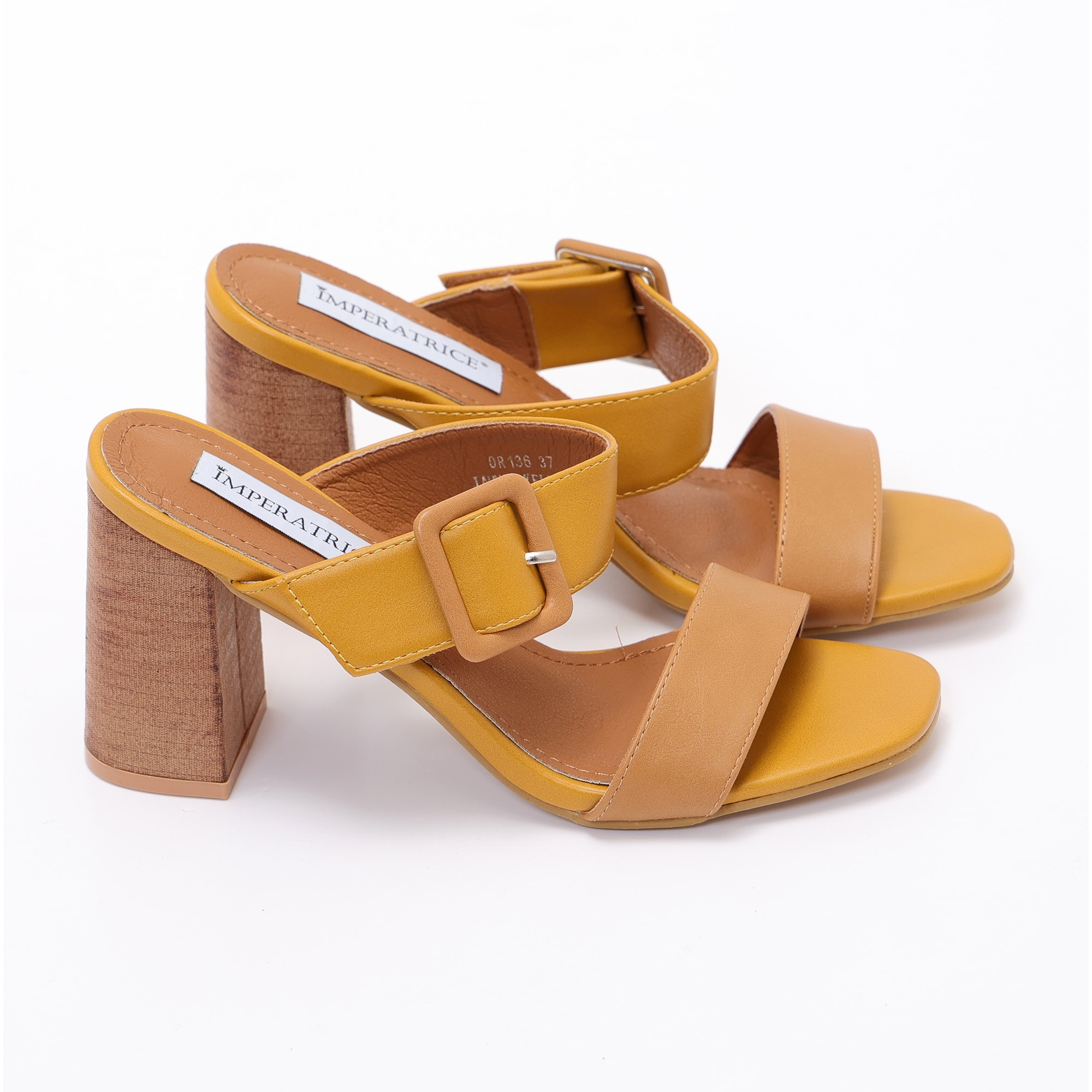 Sandali in simil pelle con tacco alto in sughero e fascia con fibbia