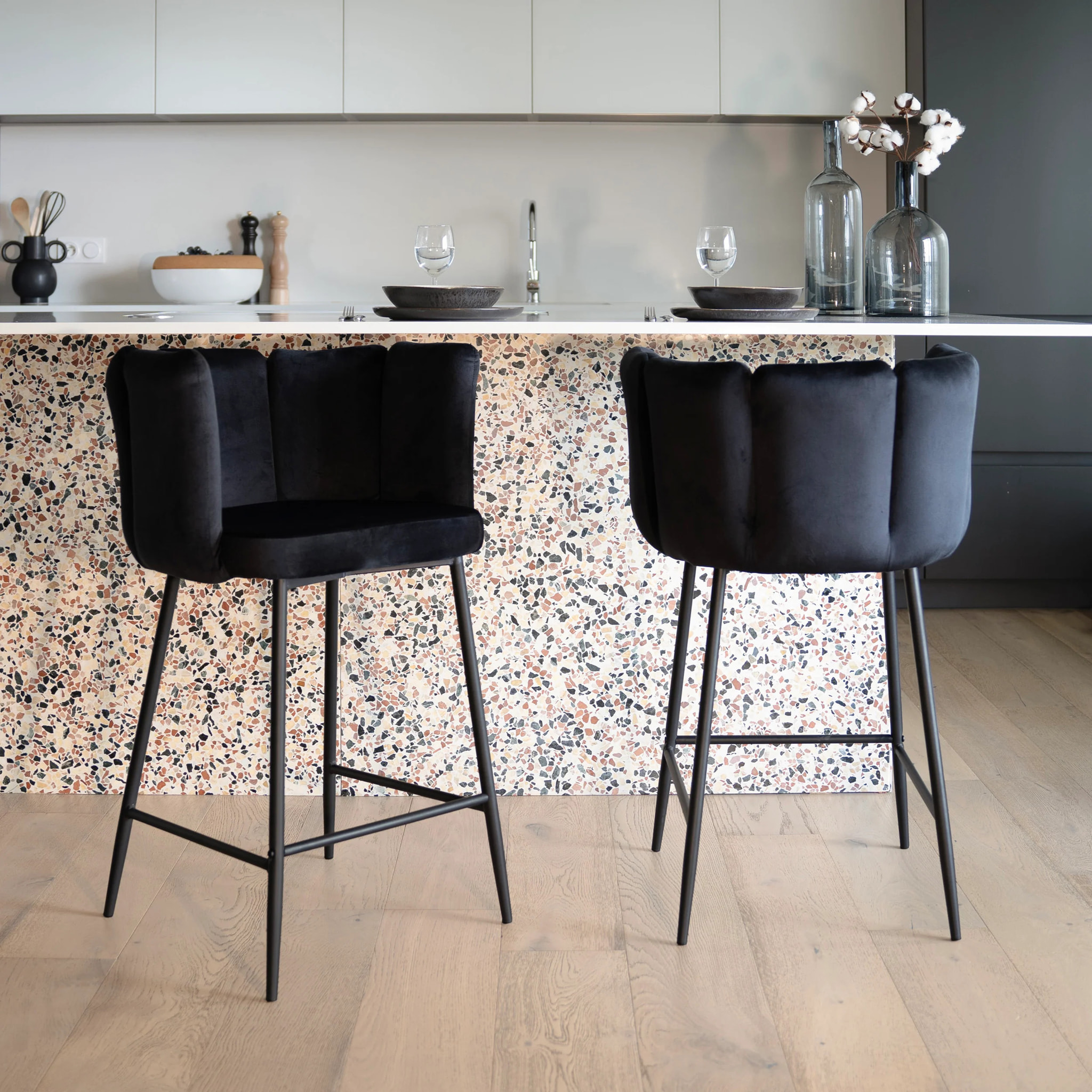 Lot de 2 chaises pour îlot central 67 cm en velours noir - Rosy