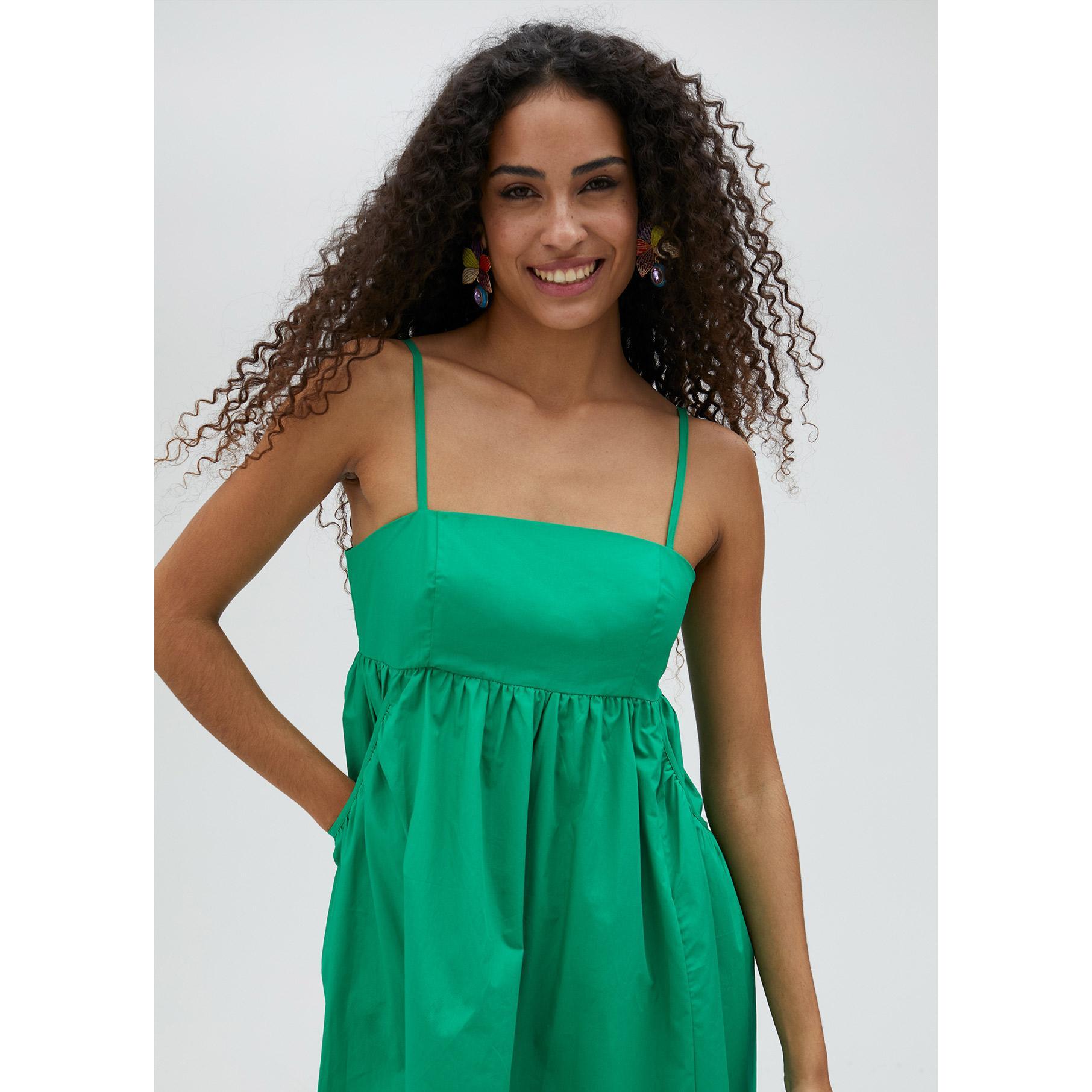 Vestito lungo con spalline sottili