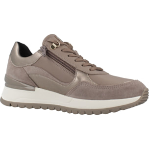 Sneakers de  Mujer de la marca GEOX  modelo D DESYA GRIS