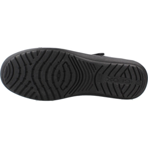 Zapatos Niña de la marca GEOX  modelo J047VA 00043 NEGRO