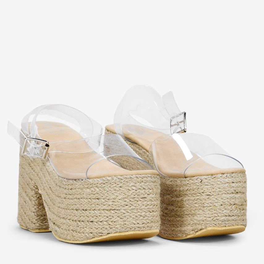 Sandalias transparentes con tacón y plataforma de esparto