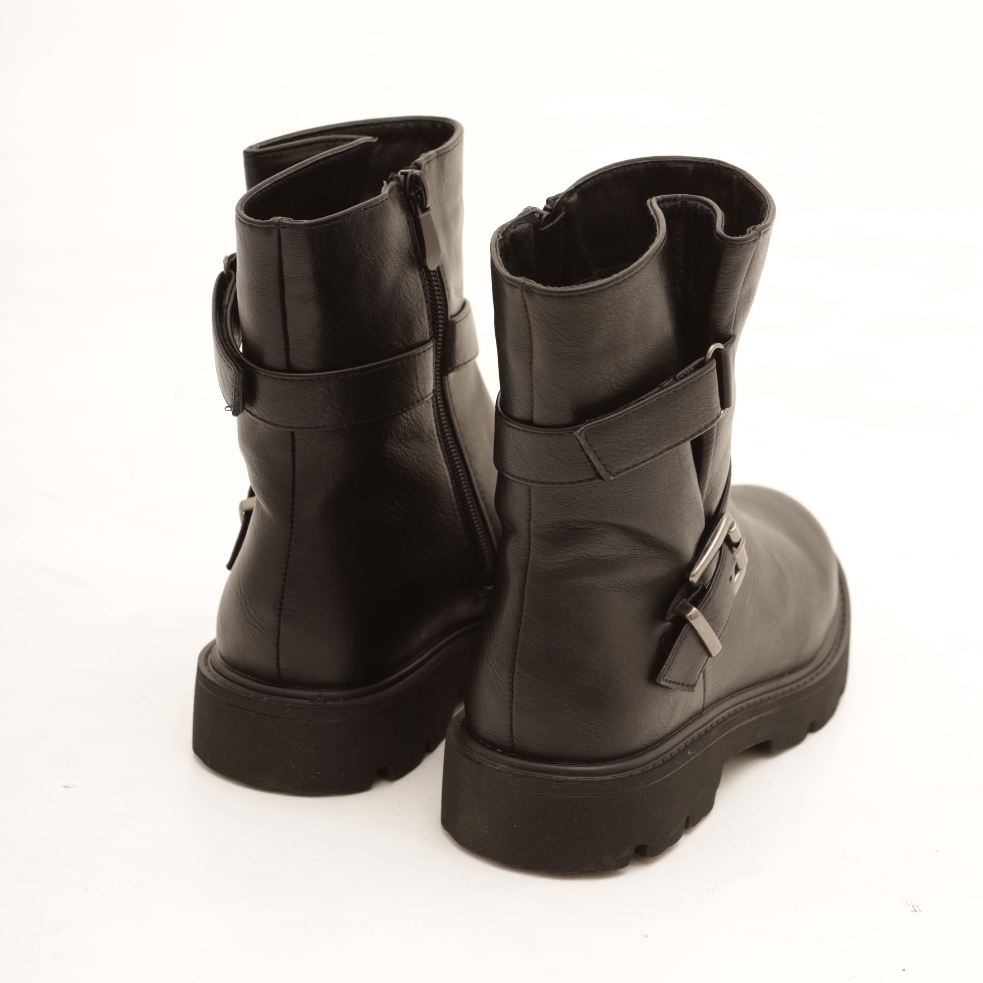 BIKER BASSO CON CINTURINO CAVIGLIA NERO