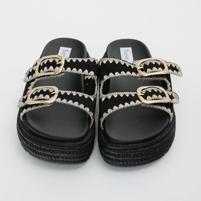 Sandali platform in simil pelle con fibbie color oro