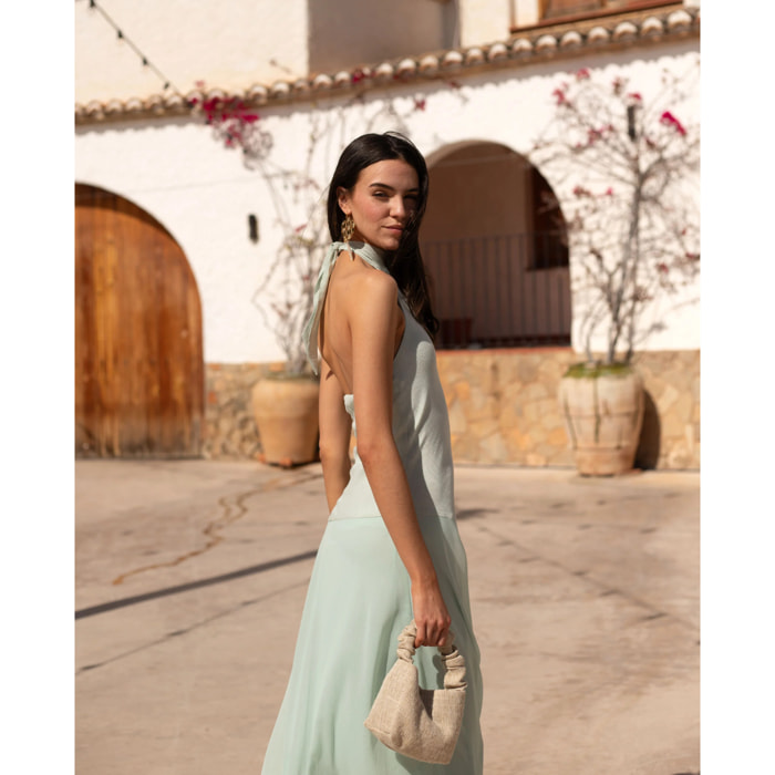 Vestido midi asimétrico con cuello halter