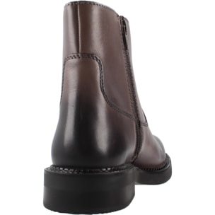 Botines Mujer de la marca GEOX  modelo D46WYB 00043 MARRON