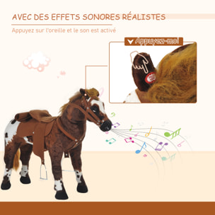 Cheval debout en peluche effets sonores hennissement et galop selle étrier rênes 85L x 28l x 60H marron blanc