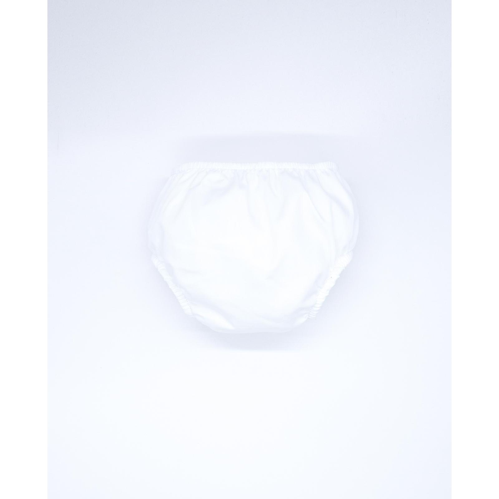 Cubrepañal de popelin blanco. Elastico en la cintura y en las piernas.