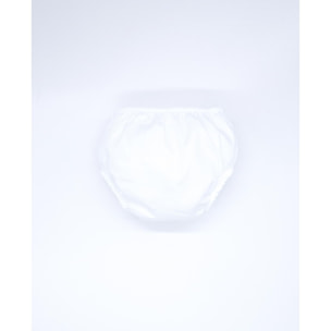 Cubrepañal de popelin blanco. Elastico en la cintura y en las piernas.