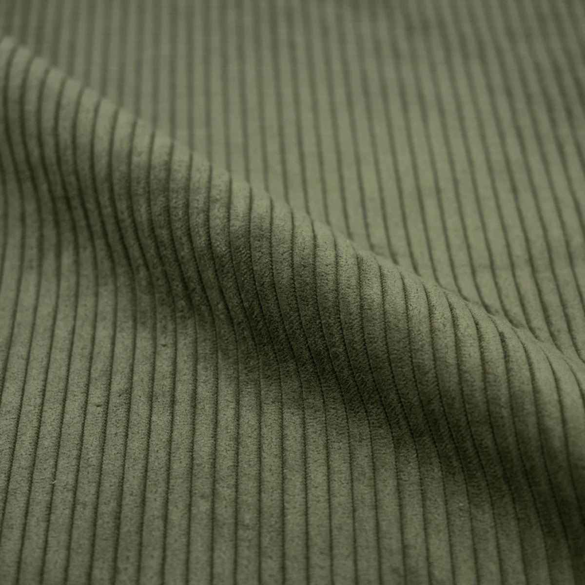 Pouf rond en velours côtelé vert - Lily