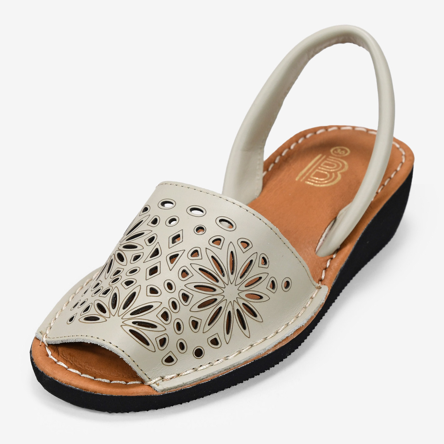 Alpargatas de piel beige con cuña