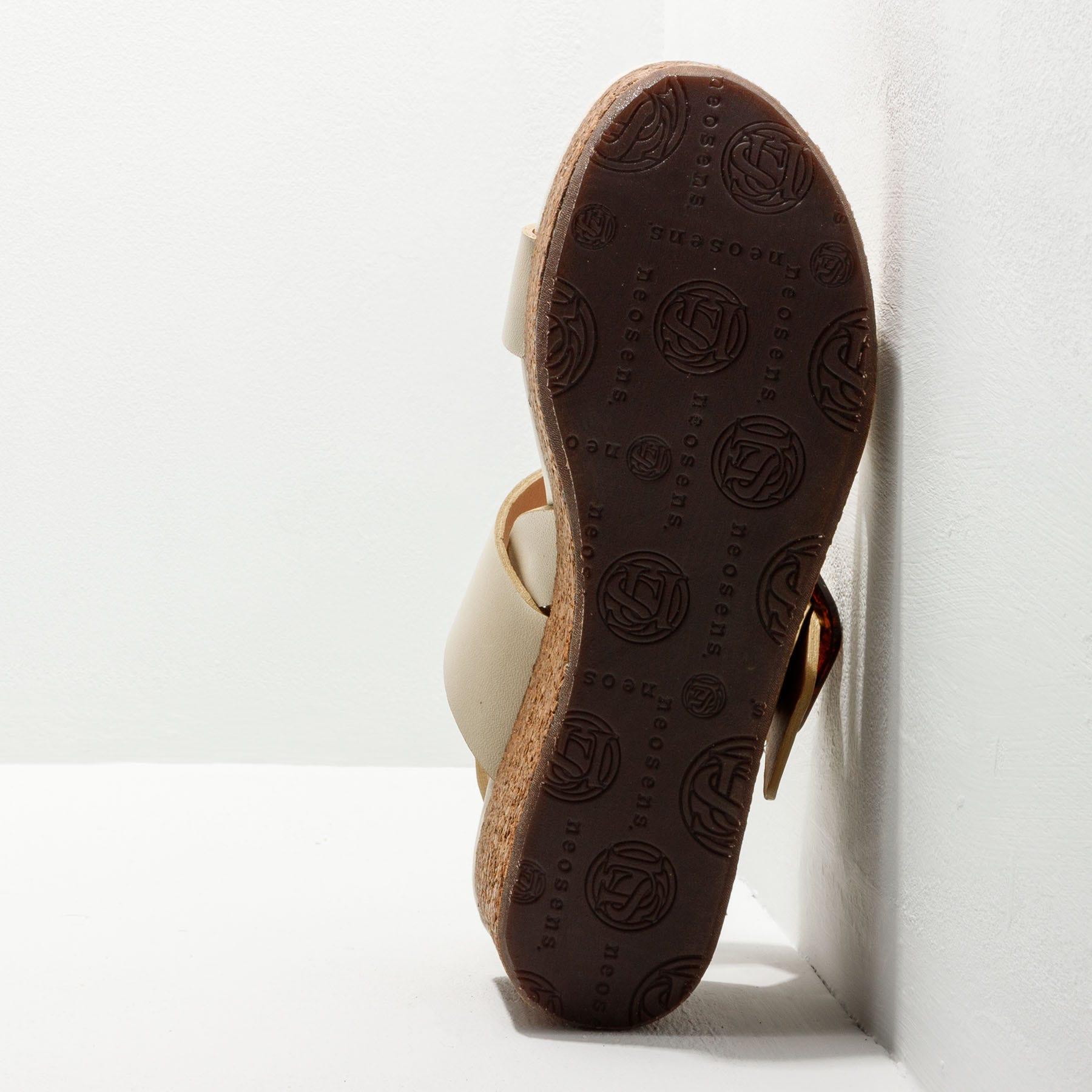 Sandalias S3223 RESTORED SKIN CREAM /ARROBA color Cream