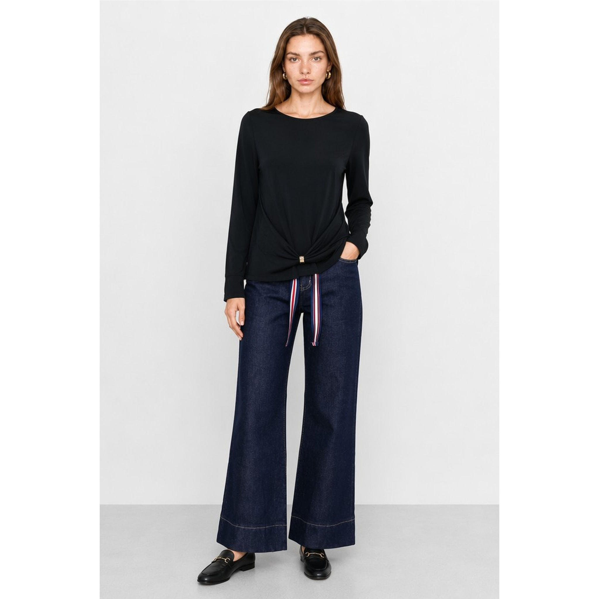 Kocca - Blusa girocollo a maniche lunghe con nodo frontale Donna