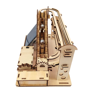 Maqueta de Madera 3D, con movimiento mecánico diseño de Bolas de Escalera con panel Solar. 188 piezas.