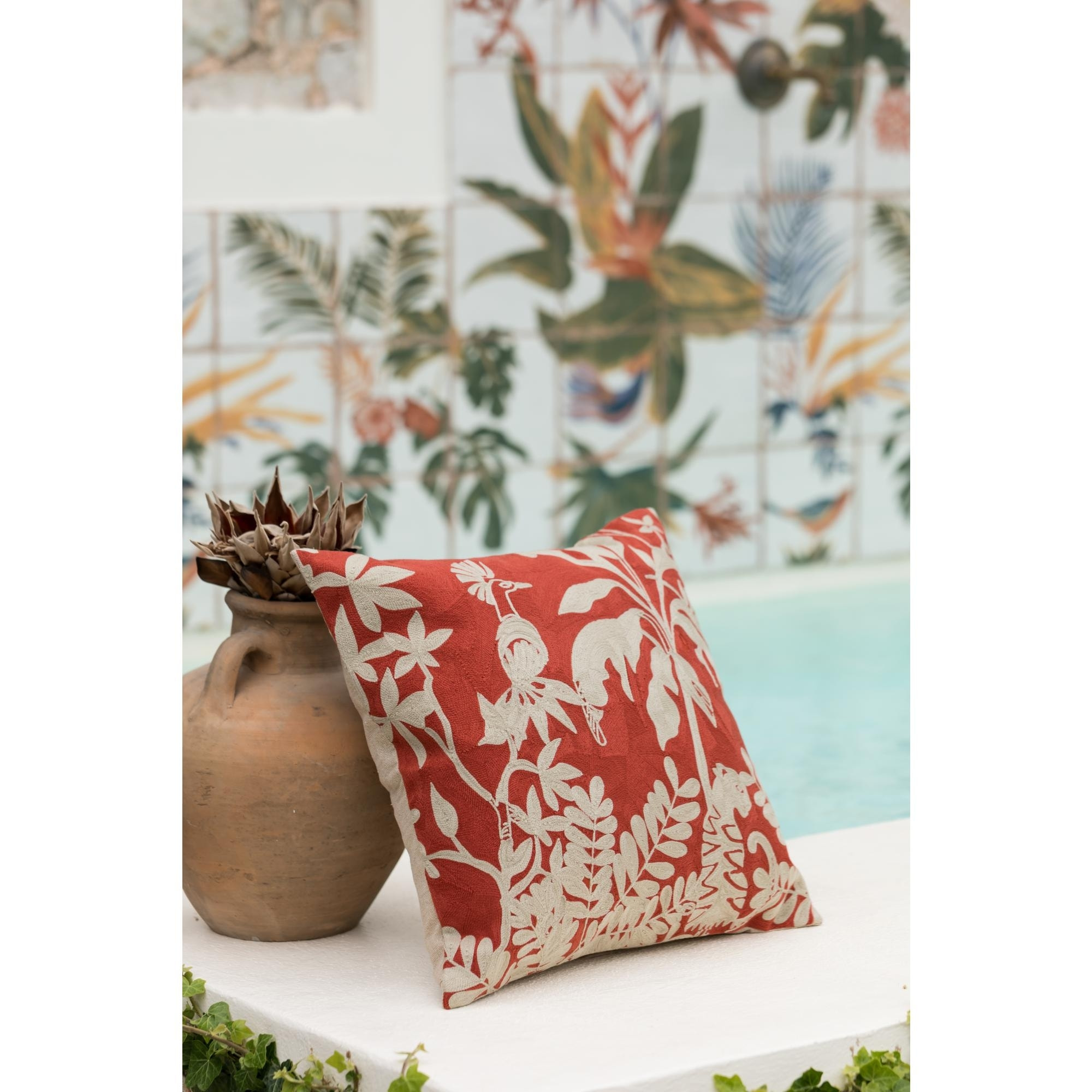 Coussin brodé Raki
