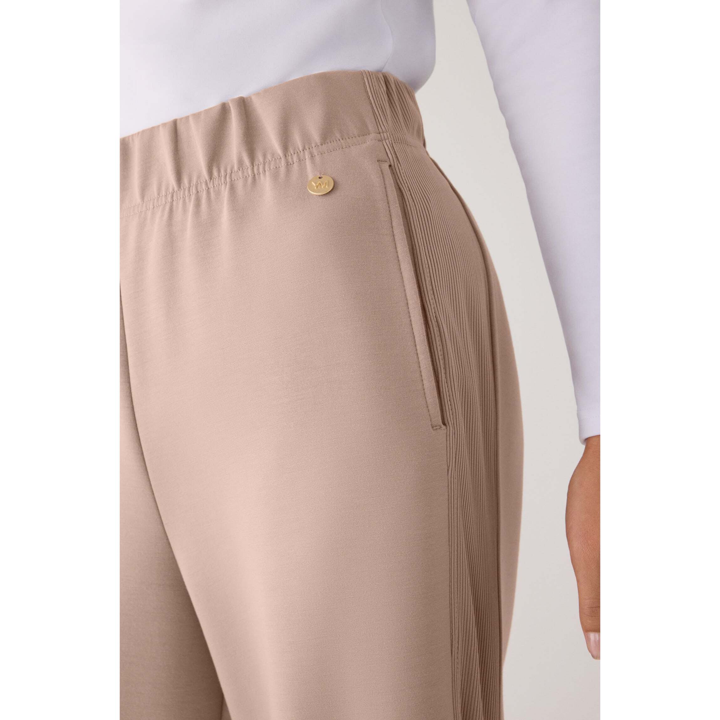 Pantalone largo