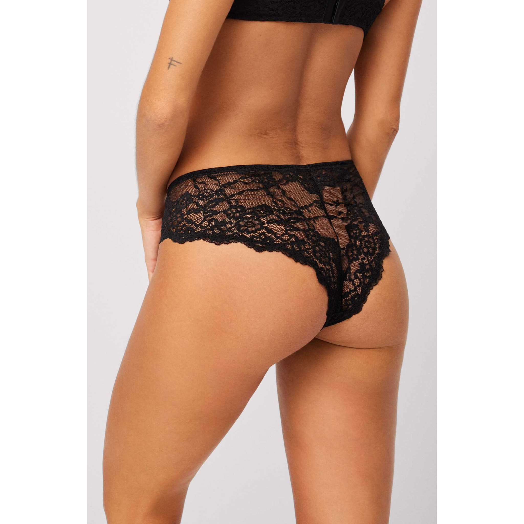 Slip brasiliane in pizzo nero