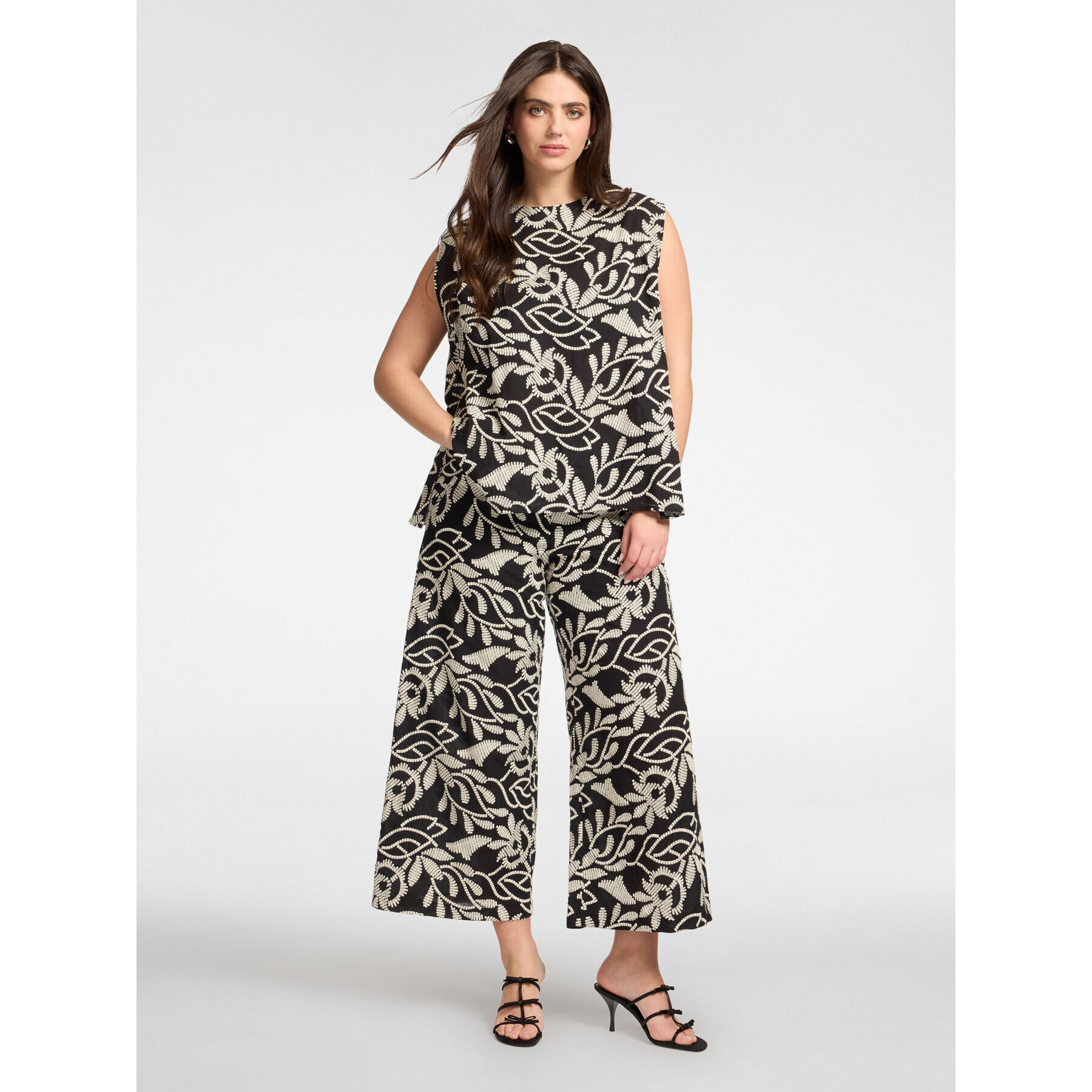 Elena Mirò - Pantalones de voile bordados - Negro