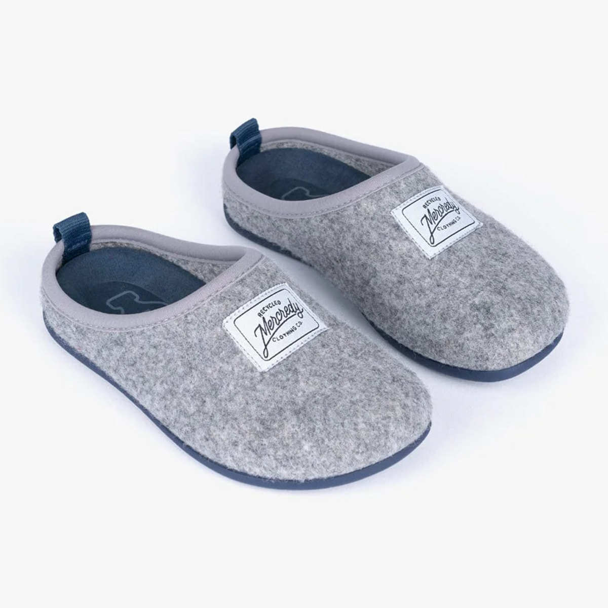 Zapatillas de casa ecológicas en color gris azulado