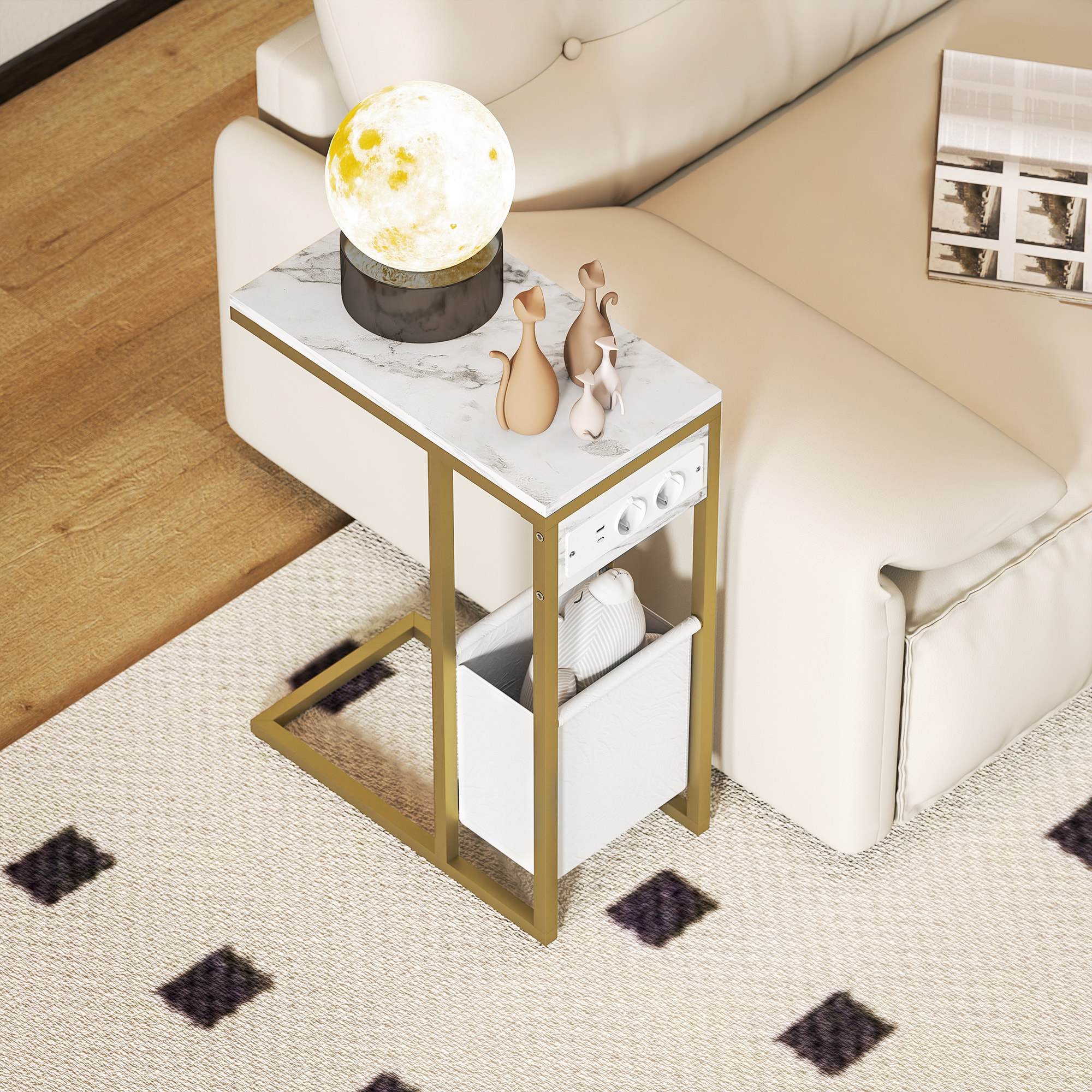 Table d'appoint avec station de charge secteur + USB - panier tissu intégré - acier doré effet marbre blanc