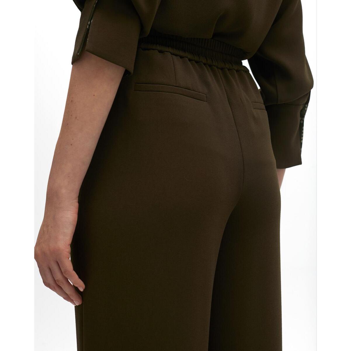 Pantaloni dritti con elastico e nervatura centrale