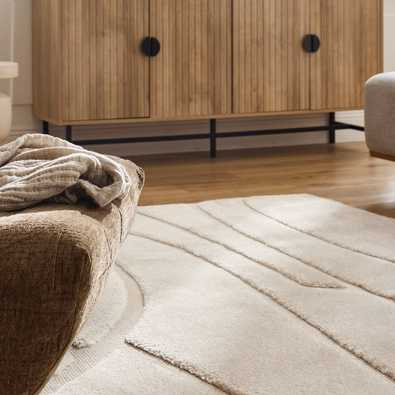 ROMY - Tapis de salon texturé en relief crème - ROM505CRE
