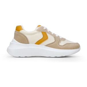 Zapatillas beige con cordones
