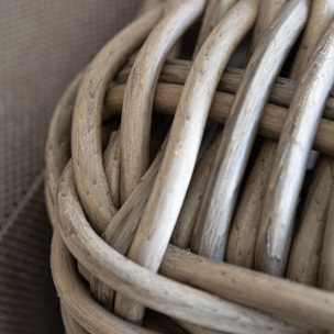 Salon de jardin 7 places en résine tressée effet rotin et coussin gris ANTIGUA