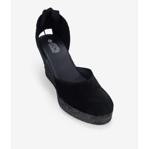 Alpargatas de piel con cuña negras y lazos para atar