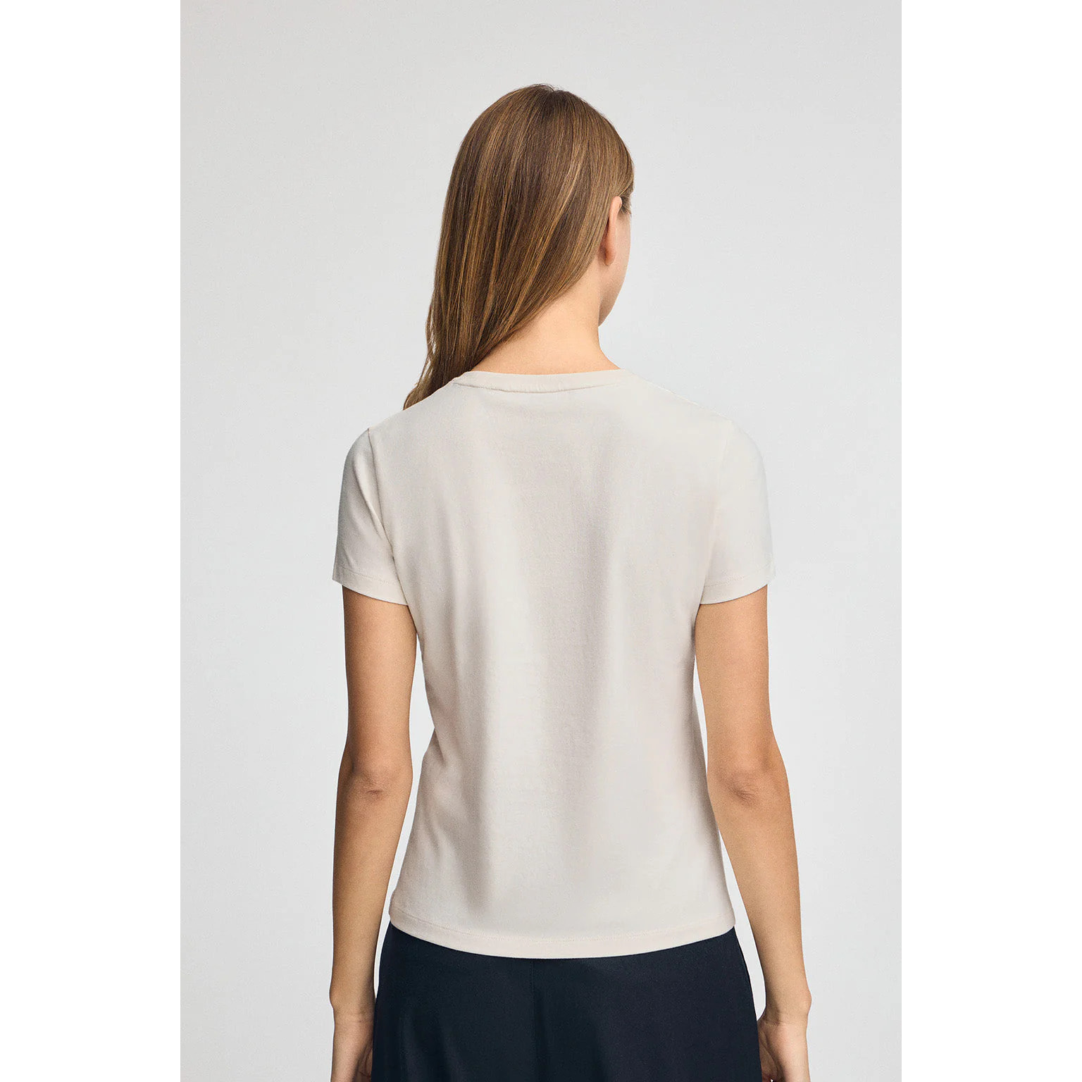 Camiseta color crudo de manga corta con brillantes Polo Club